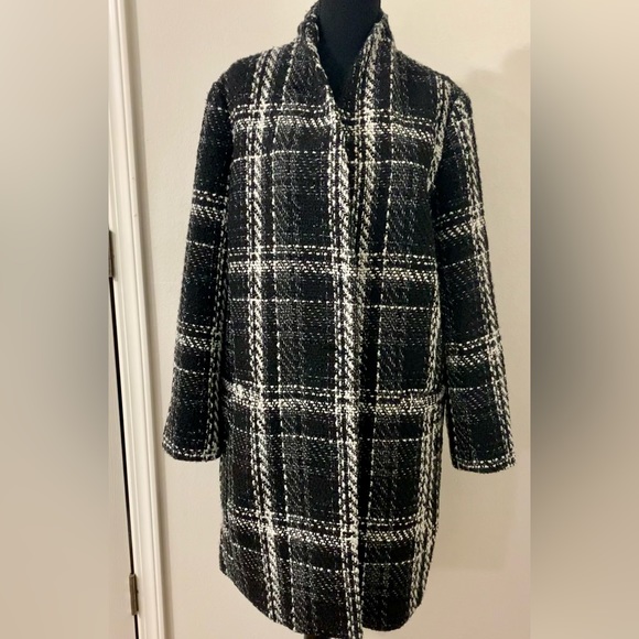 Express / Collarless One Burton Coat - Picture 2 of 5